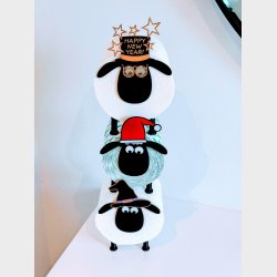 Toiletrulleholder - inkl. 4 sjove udskiftelige hatte